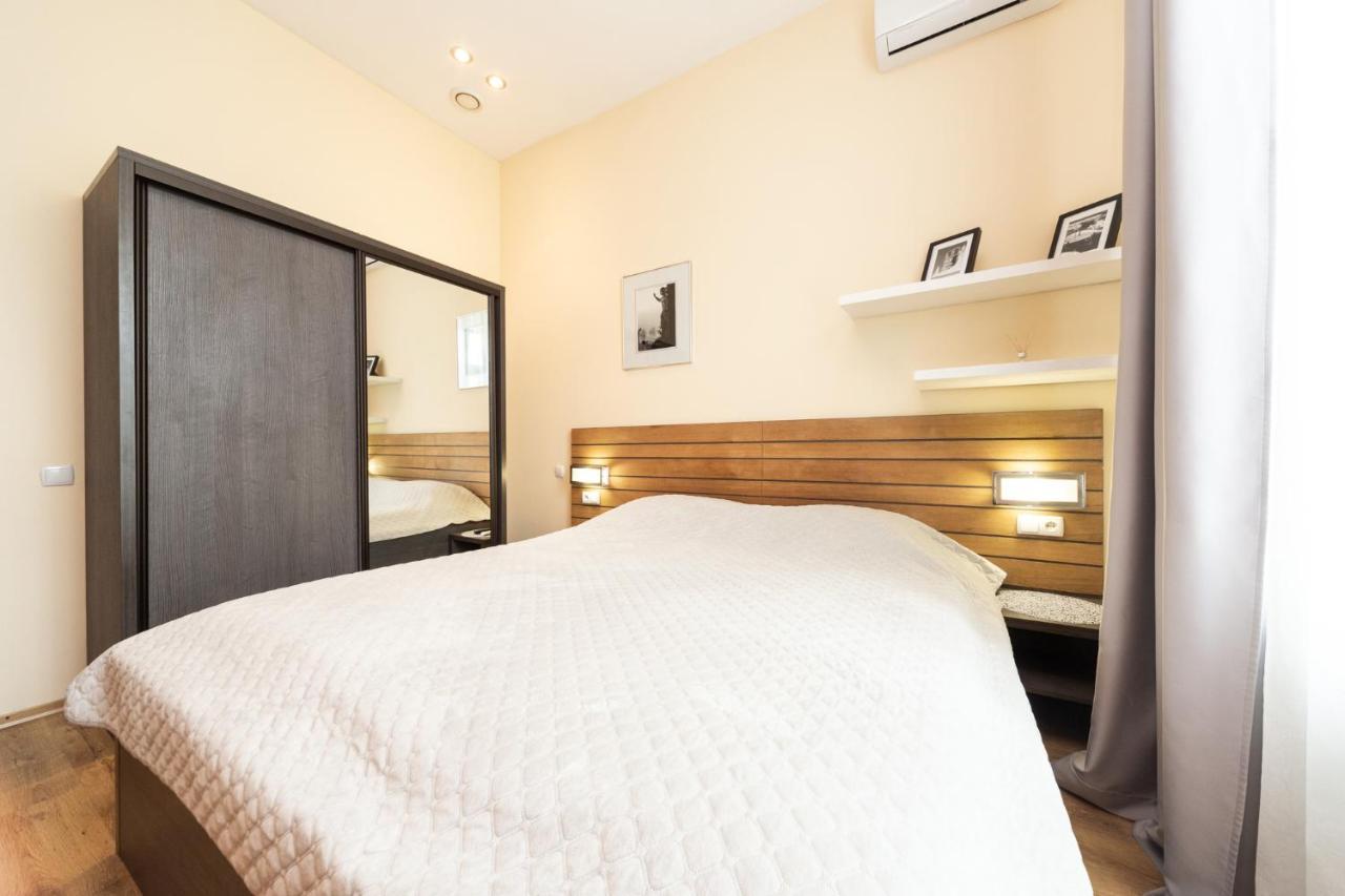 Apartmán Goodrest On Deribasovska 19 Oděsa Exteriér fotografie